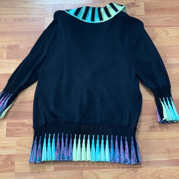 Sweater - Picture 5 of 5